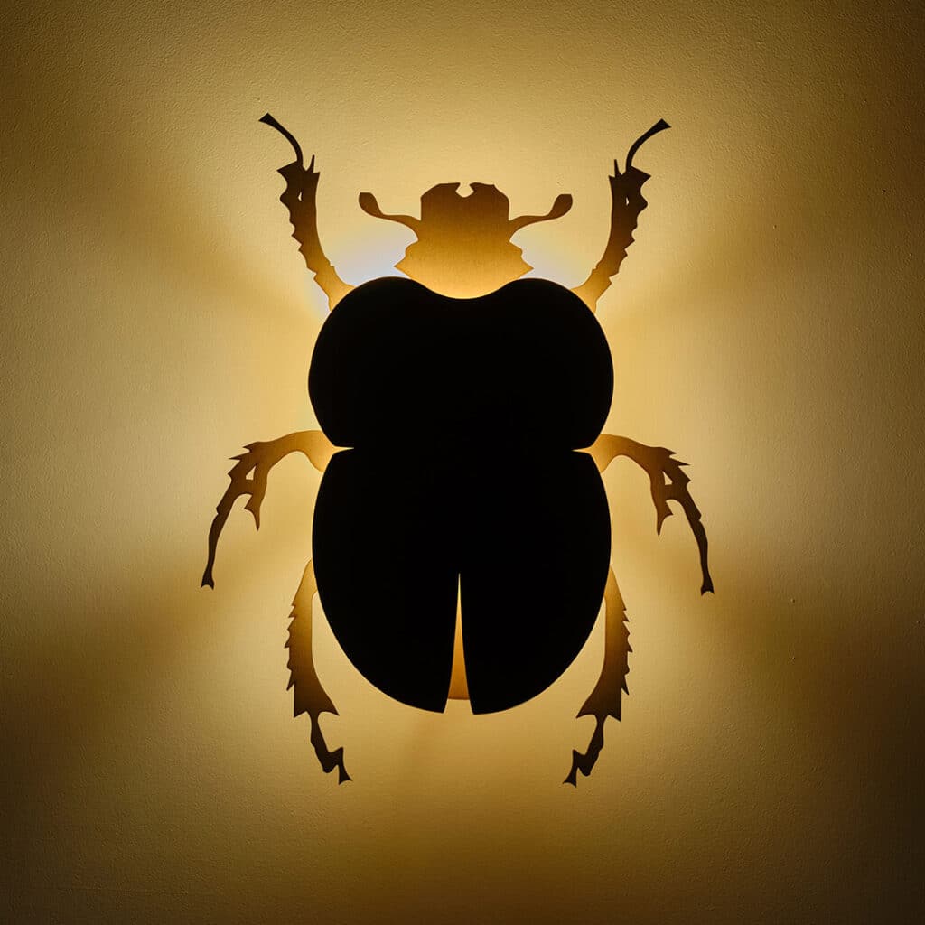 Kever wandlamp - babykamer in de kleur van Van Tjalle en Jasper