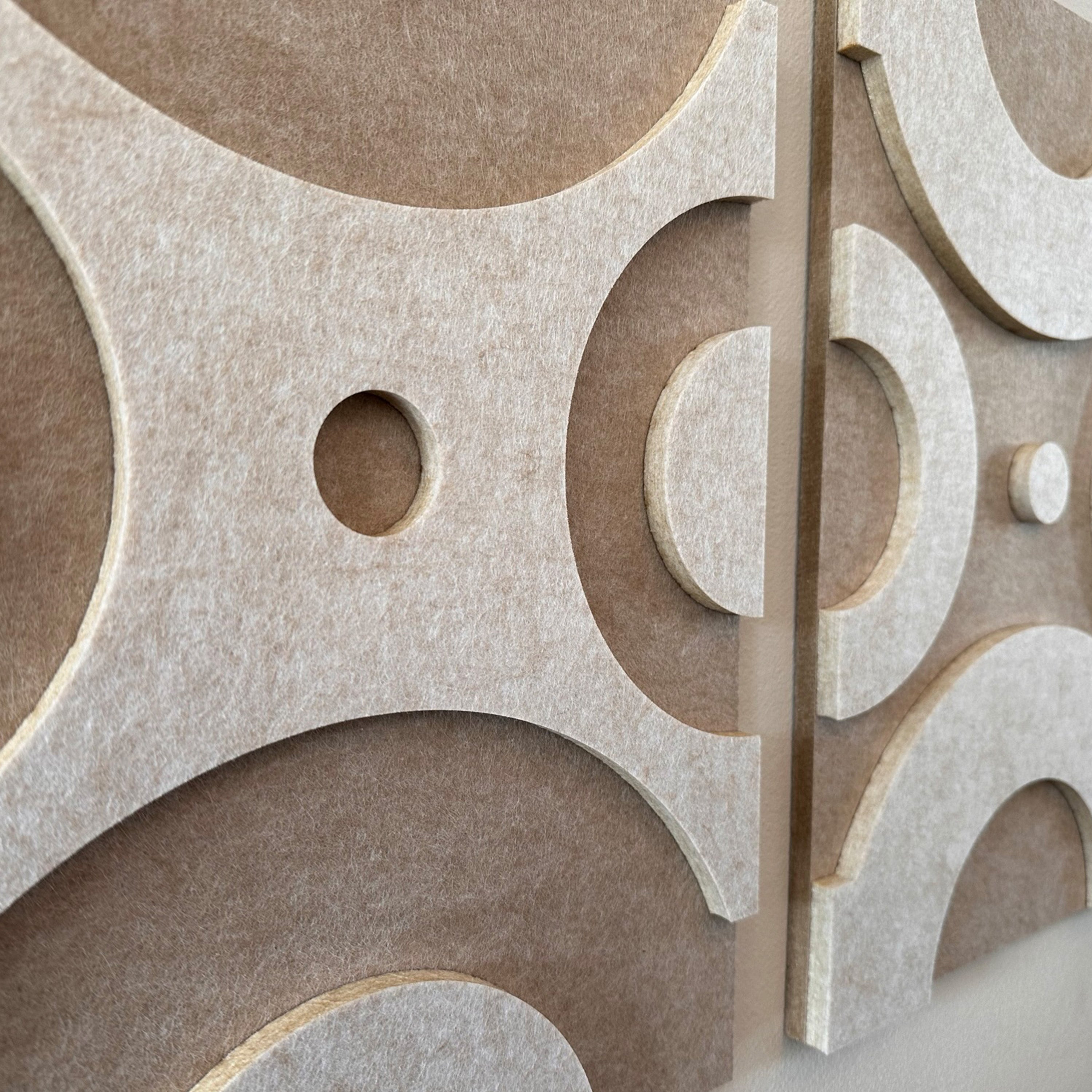 Dot vilt wanddecoratie