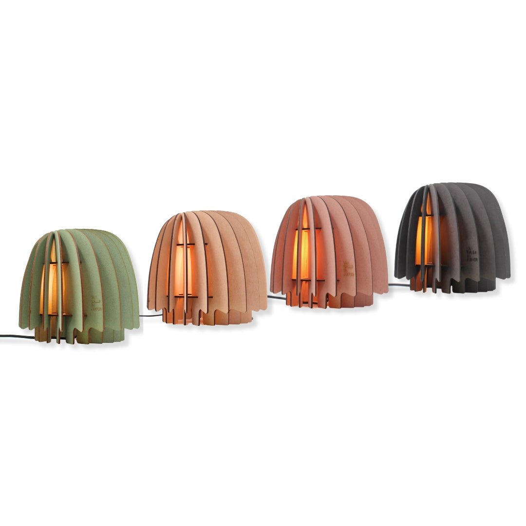 Toad Tafellamp - hout in de kleur Aged Pink van Van Tjalle en Jasper